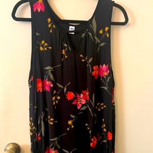 LIKE NEW luxe Floral Tank